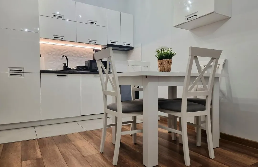 Apartament przy Świebodzkim-1