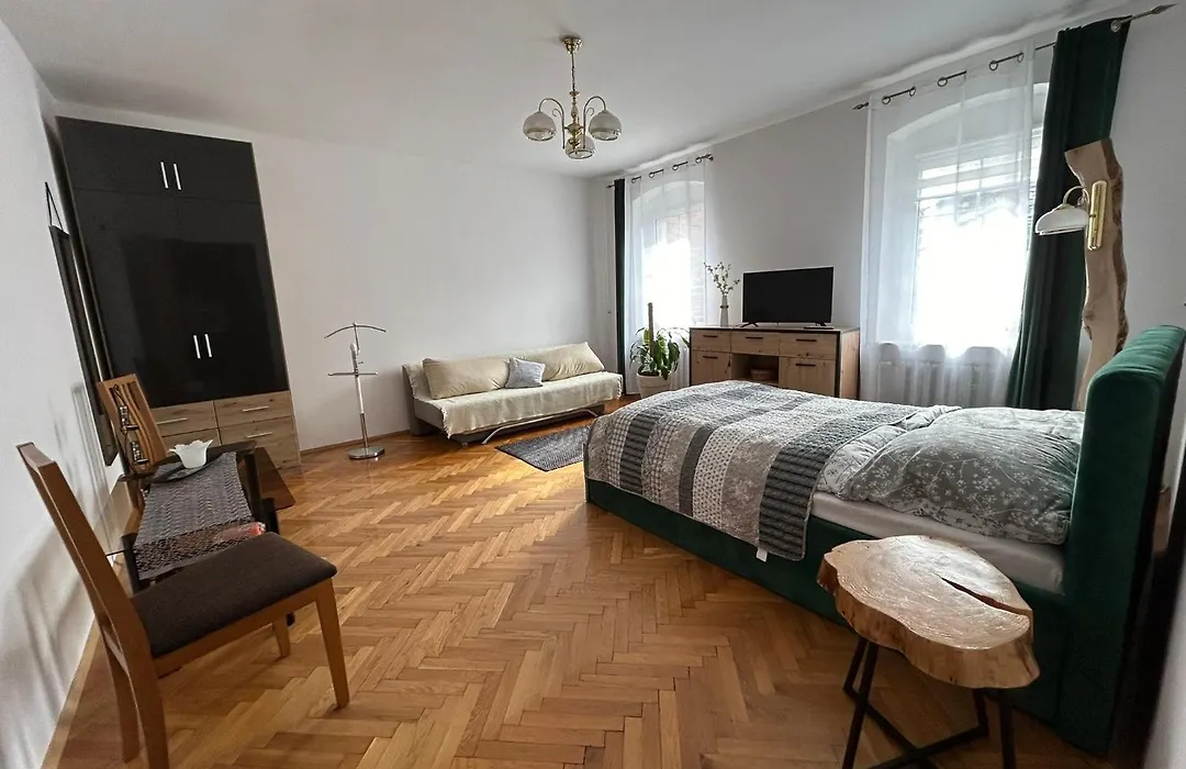 Arthome-1