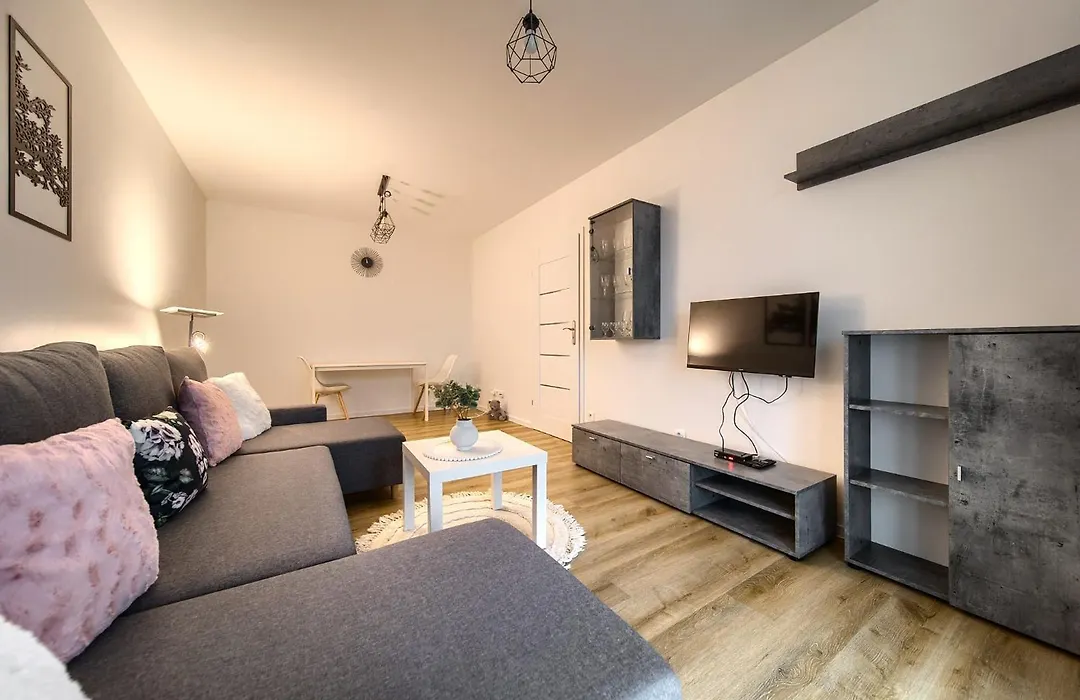 Czartoryskiego Cosy Apartment by BookingHost-1
