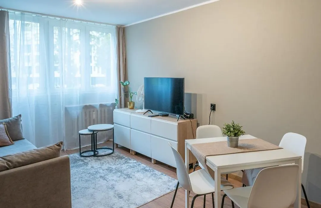 Apartament Garden Self Check In 24H-1