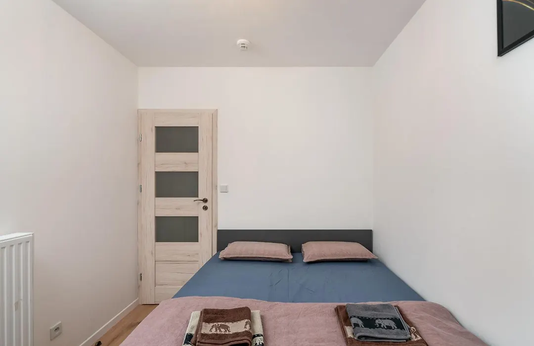Apartwro 3Th - Apartament Przy Dworcu Glownym Pkp, Balkon, Garaz, Rowery-1