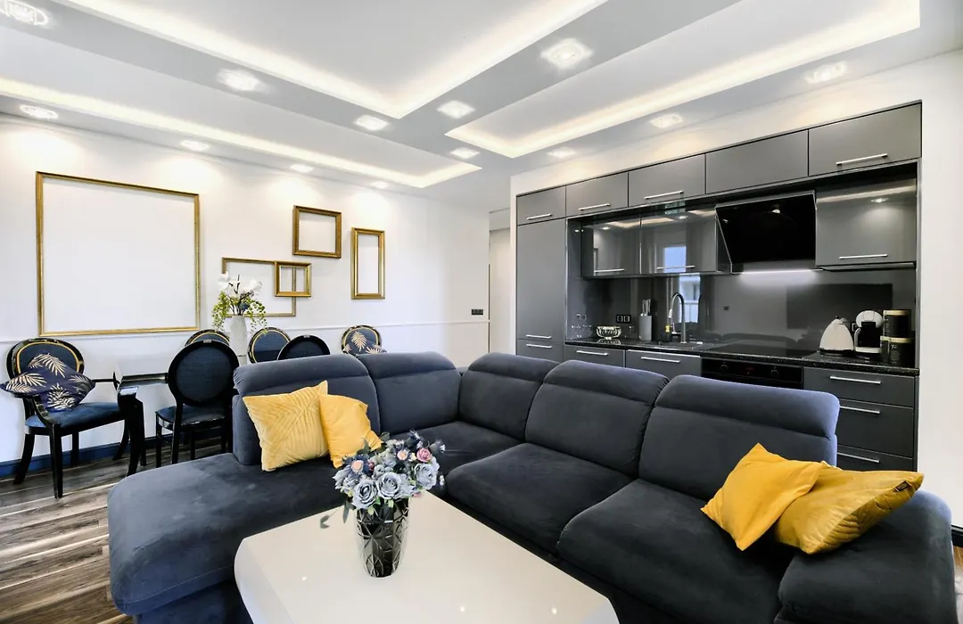 About Art Apartments - Sikorskiego-1