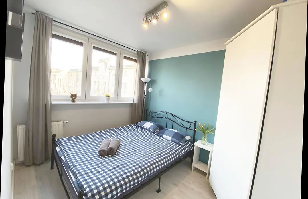 3Rooms-Balcony-Pkp - Deerrest Apart-1