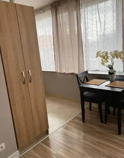 Krawiecka Studio 506-1
