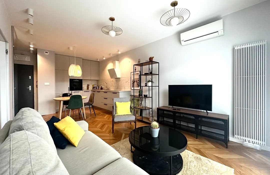 Mieszczańska 25 Apartment - Self check-in 20h - parking&lift-1