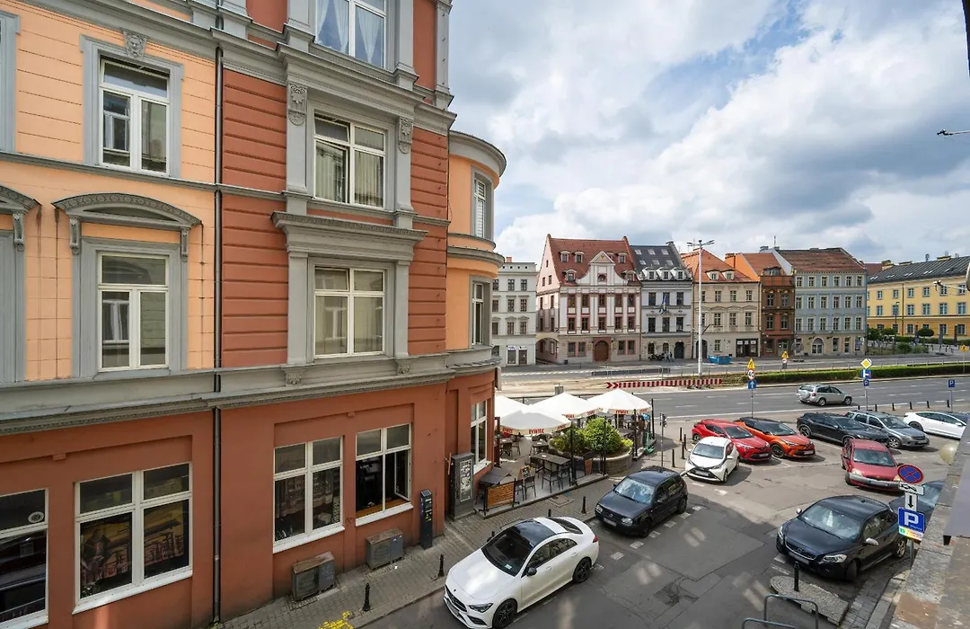 Leszczyńskiego 7-1