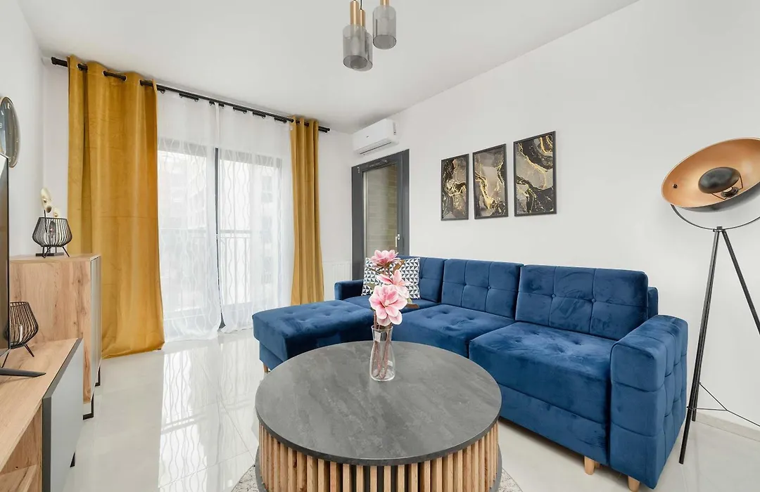 Lux Traugutta Apartment With Air Conditioning And Parking By Noclegi Renters-1