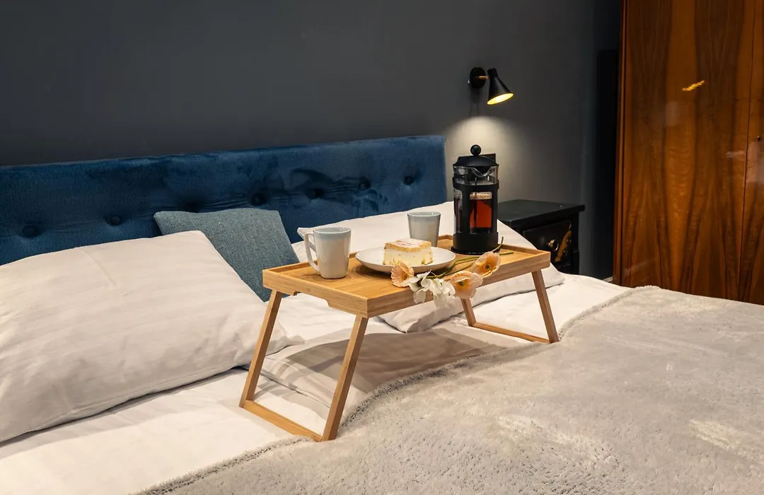 Wrocław Dubois Apartment - 62m2, Workspace, AC - by Rentujemy-1