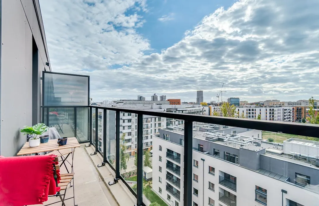Prime Time Apartament - 24H Check -In - Parking W Cenie-1