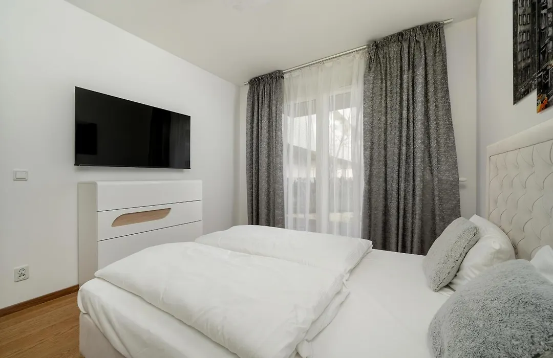 Apartment Wrocław Atal Tower by Renters-1