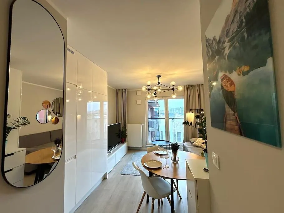 Apartament Halo 3 Check In 24H Privat Parking-1
