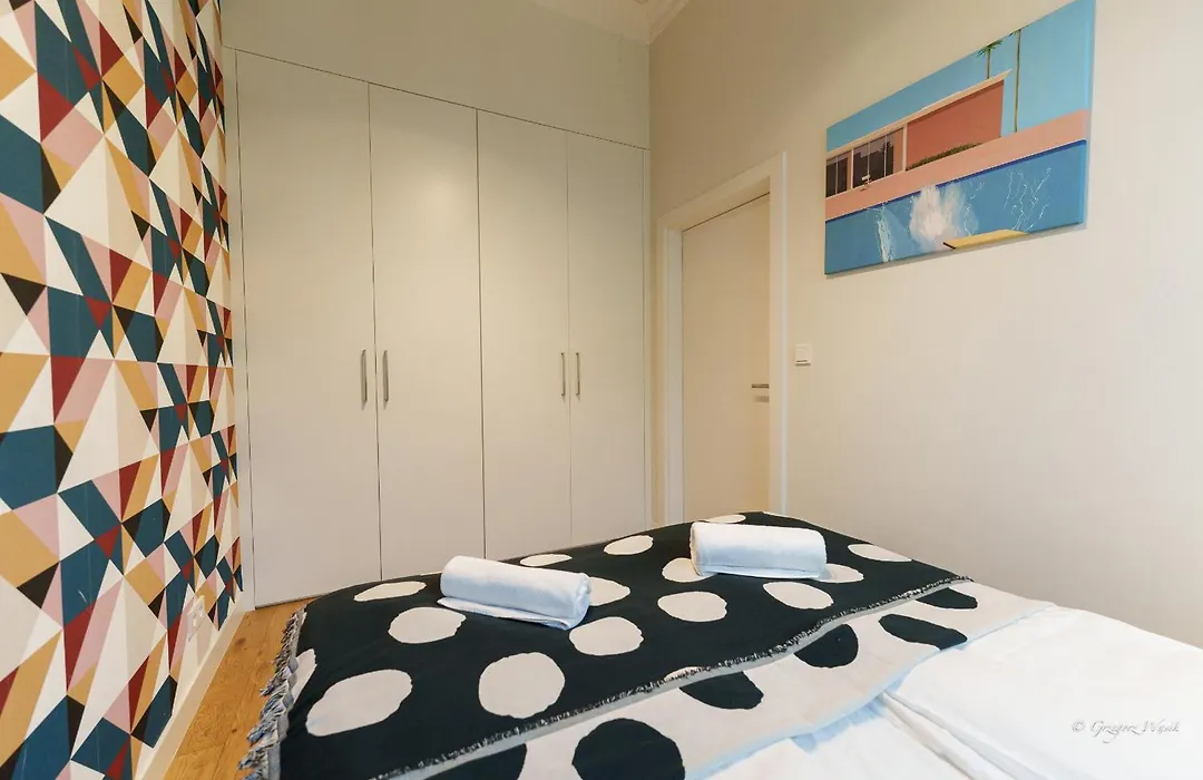 Apartament AleMłyn - na wyspie Słodowej, z balkonem i pięknym widokiem- SpaceApart-1