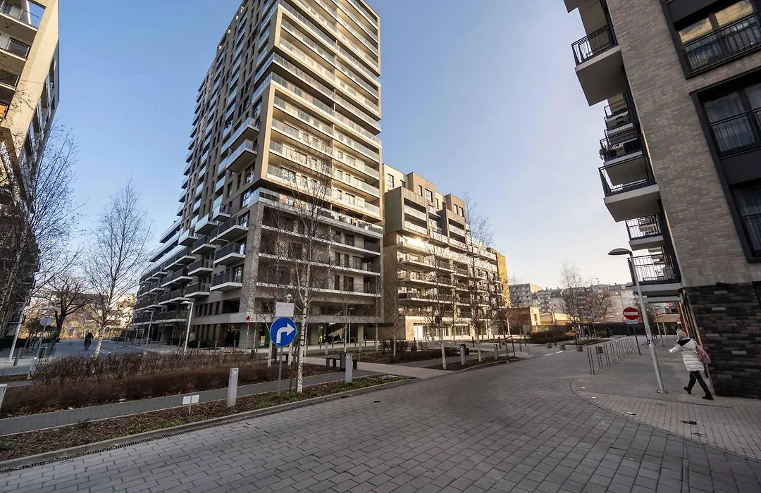 Stylish Apartment With Parking Wroclaw By Noclegi Renters-1