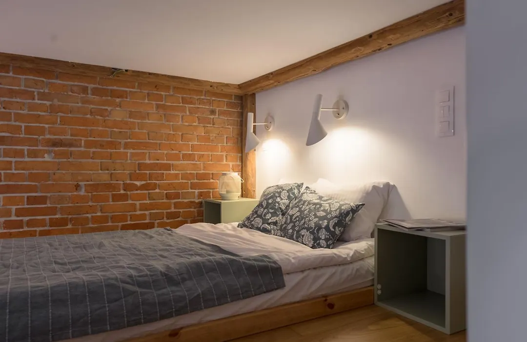 Oak Doors Apartament w Rynku - ProperUNIT-1