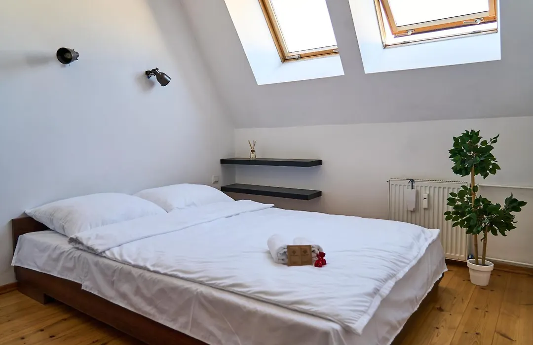 AH Apartament Św Antoniego-1