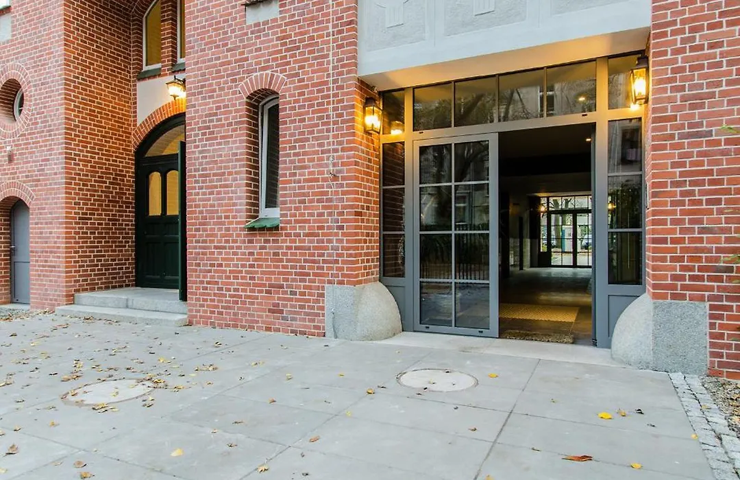 Beutiful Pearl Apartment In Tenement House In Center-1