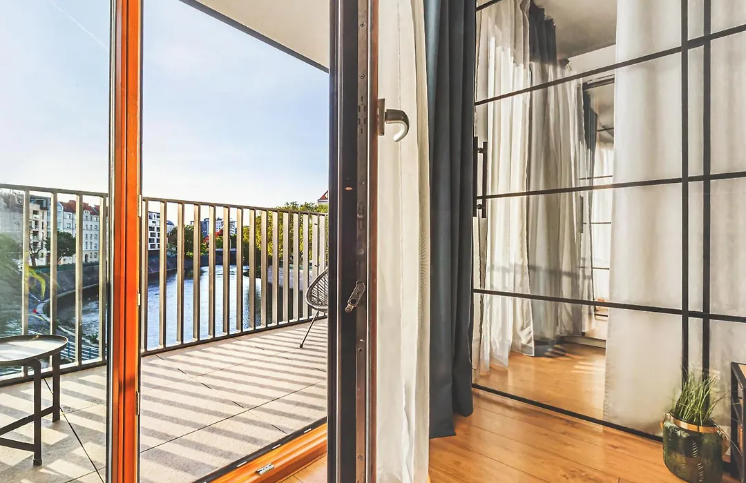 Luksusowy apartament z parkingiem w samym centrum Wrocławia-1