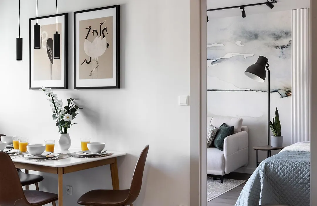 #Madalinskiego57 - City Center, New Bulding, 2 Bedrooms, 2X Double Beds And A Fold-Out Sofa, Separate Kitchen, Ac, Balcony, Free Underground Parking, Self Check In 24H, Internet, Netflix, Coffee Machine, Washing Machine,1Km To The Railway, For Non-Sm-1