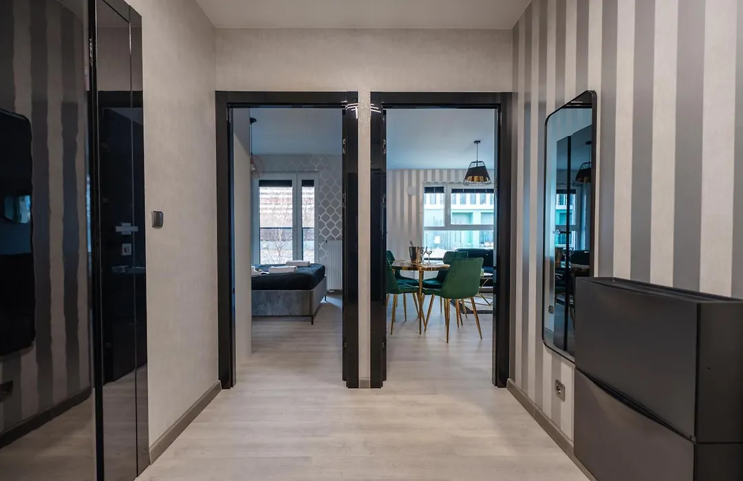 Pure Home Premium Apartments - Parking Free-1
