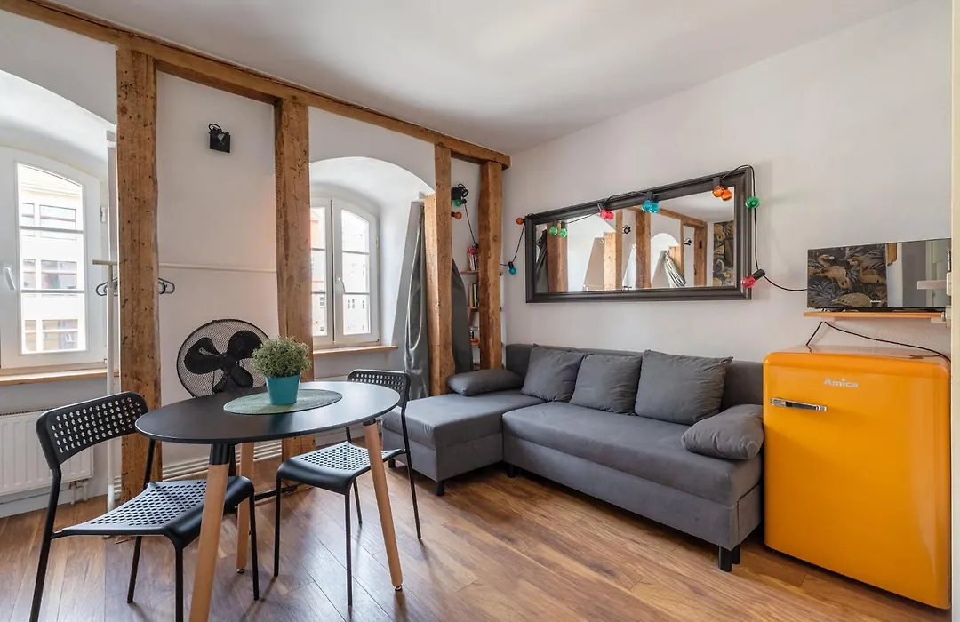 Rentplanet - Studio Rynek Ratusz-1
