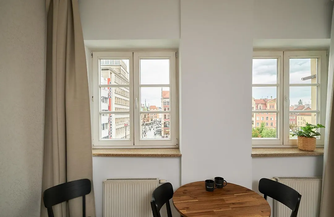 Leoapart Solny Square Aparthotel-1