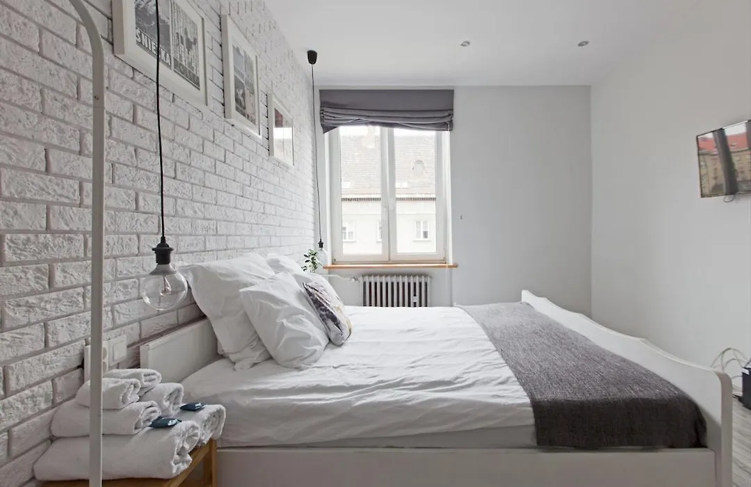 Swidnicka Apartment-City Centre-1