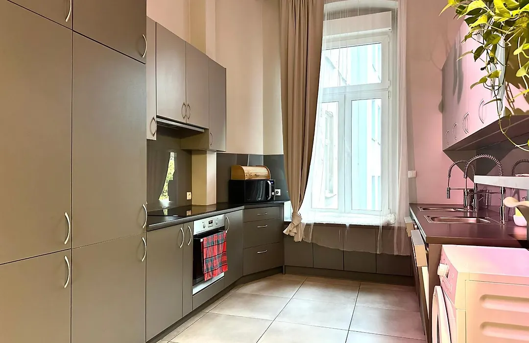 Plac Św. Macieja Apartment ~ Self Check-In 20h-1