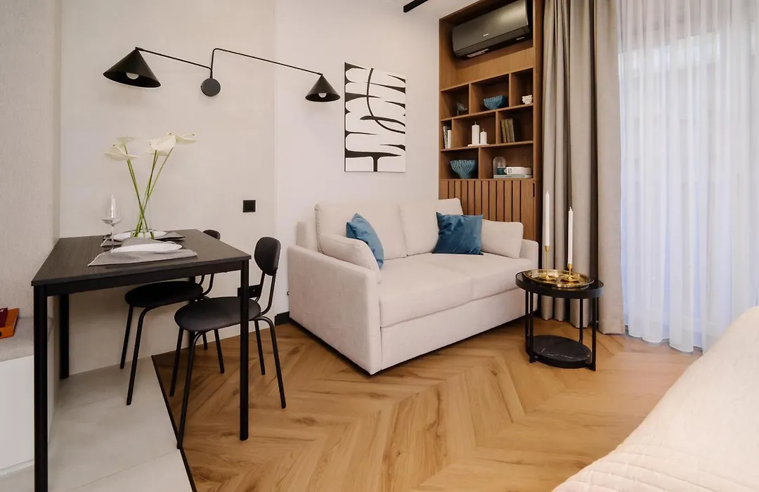 Nerolux Apartment-1