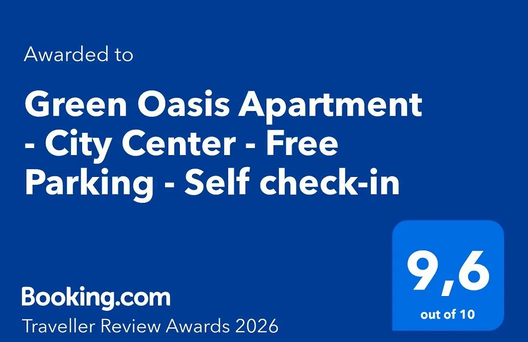 Green Oasis Apartment - City Center - Free Parking - Self Check-In - Gym - Sauna-1