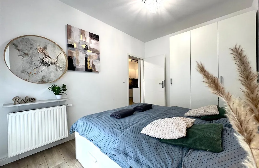 Matejki Apartment ~ Self Check-In 24 ~ Parking-1