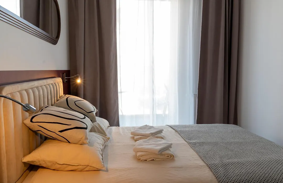 Cozy 2-Room Apartment - near Wrocław Market Square - Balcony-1