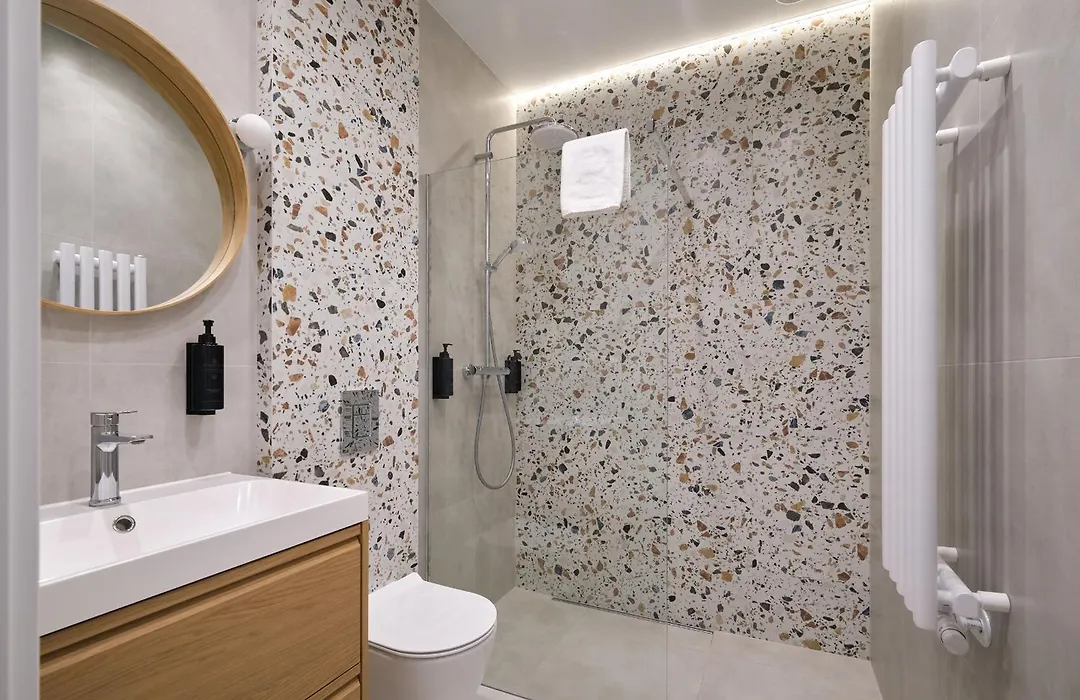 Leoapart Solny Square Aparthotel-1