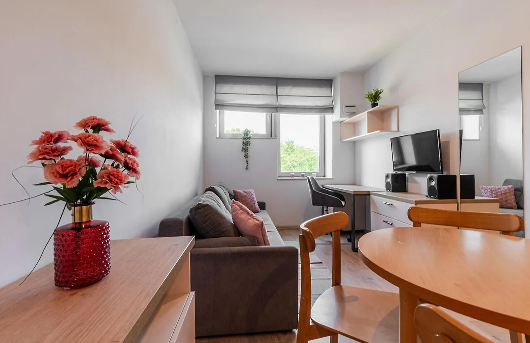 Rentplanet - Apartamenty Dyrekcyjna-1