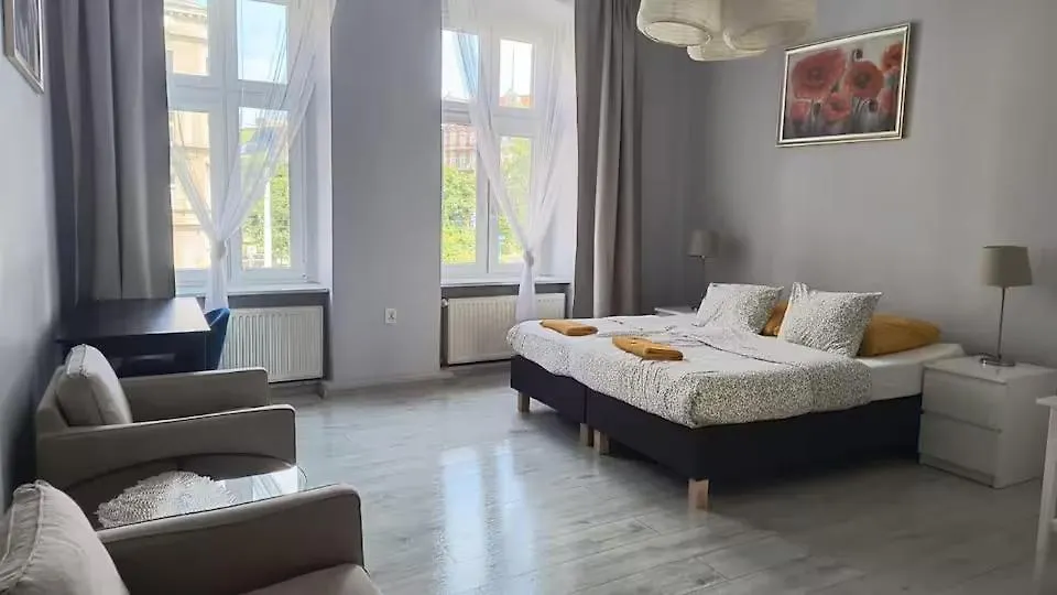 Colourful Rooms Wroclaw-1