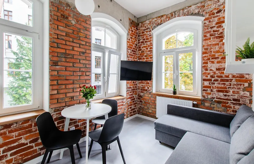 Stylish 8A Loft In City Center - Parking & Wifi-1