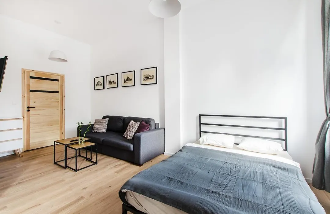 Wroclaw Central City Apartments- Self Check-In 24H, Wifi-1