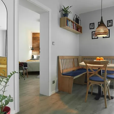 Sherlock Apartment-3