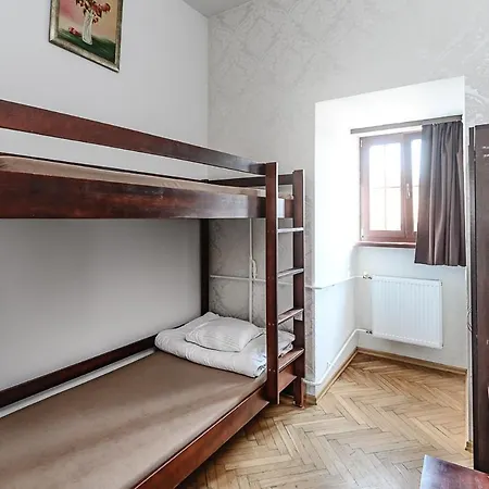Moho E Hostel-2