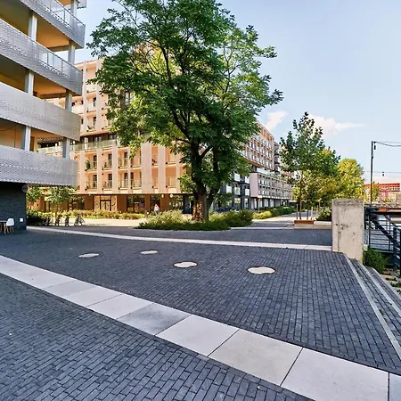 Apartment Wroclaw Sikorskiego with FREE GARAGE by Renters Prestige-2