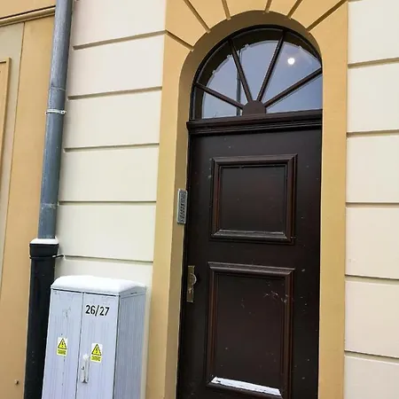 Zaulek Bialoskorniczy-3