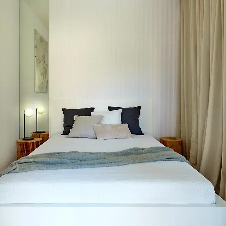 About Art Apartments-3