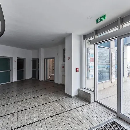 Apartments Wroclaw Legnicka By Noclegi Renters-3