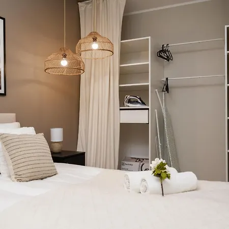 Apartment Wrocław Braniborska by Renters-3