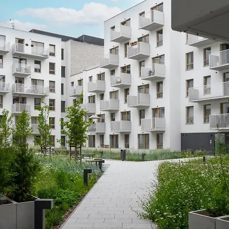Apartment Wrocław Braniborska by Renters-2