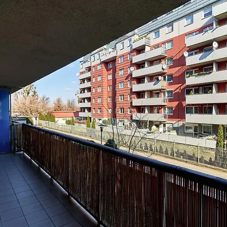 Wrocław Spiżowa Apartment with balcony by Renters-2