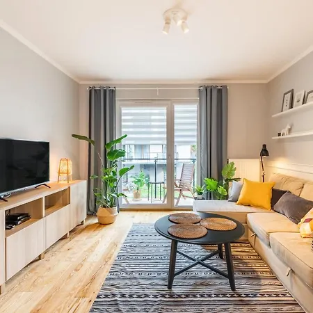Komfortowy Apartament Z Parkingiem-3