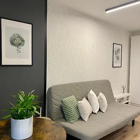 Enes Apartments Legnicka Street B-3