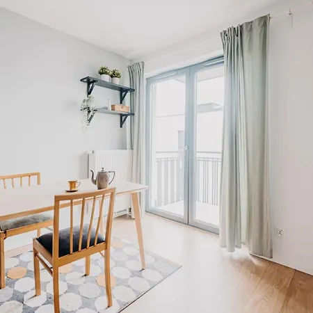 Polaka Apartment ~ Self Check-In 24 ~ Car Park ~Lift-3