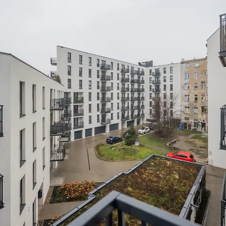 Polaka Apartment ~ Self Check-In 24 ~ Car Park ~Lift-2