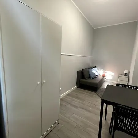 Big Apart next to Galeria Dominikańska - 4 Rooms-2